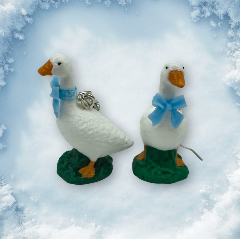 Porch goose Blue ribbon earringd